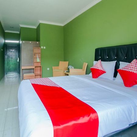 Oyo 1014 Bettah Coba 2 Sukabumi Hotell Exteriör bild