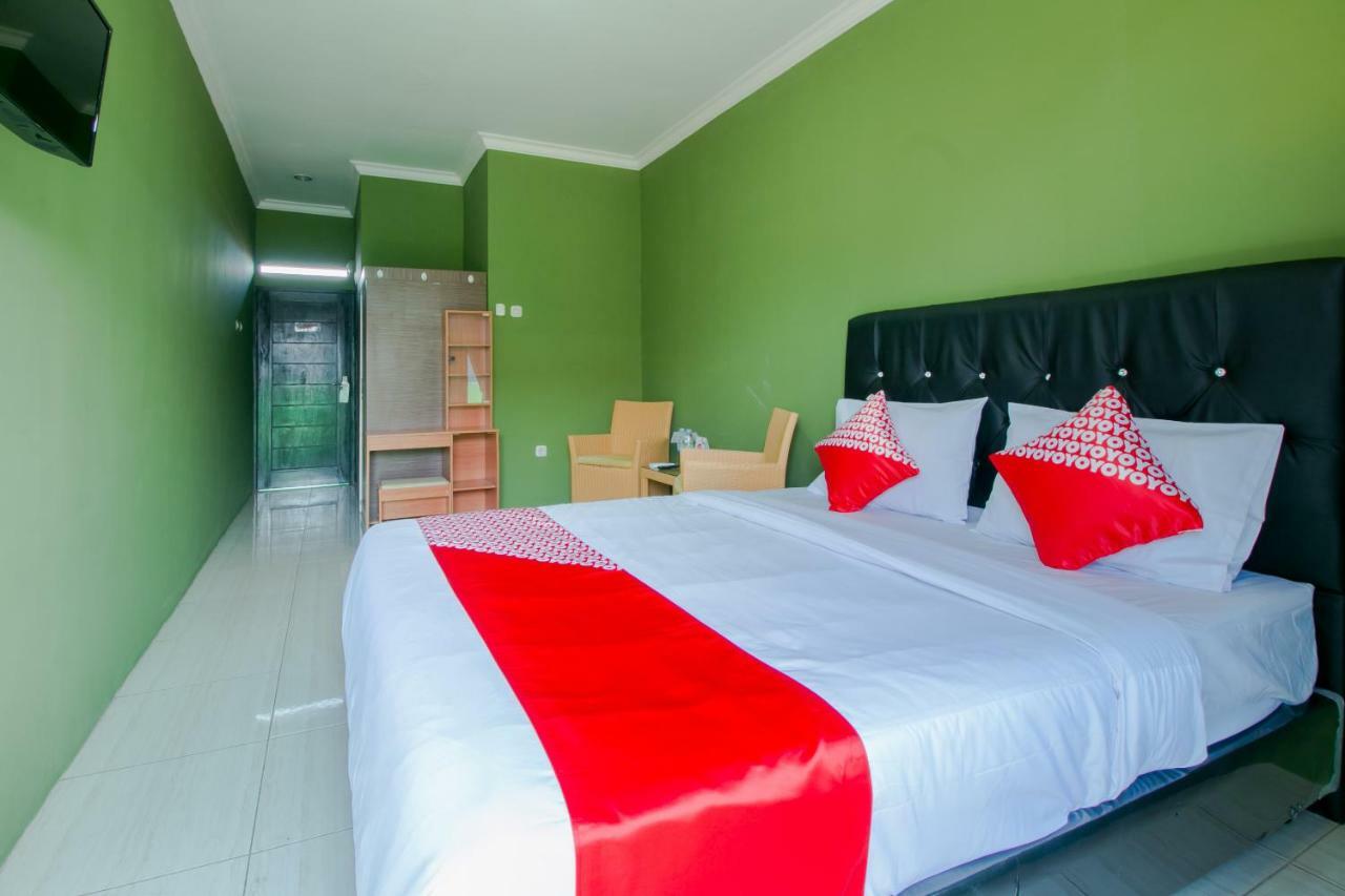 Oyo 1014 Bettah Coba 2 Sukabumi Hotell Exteriör bild