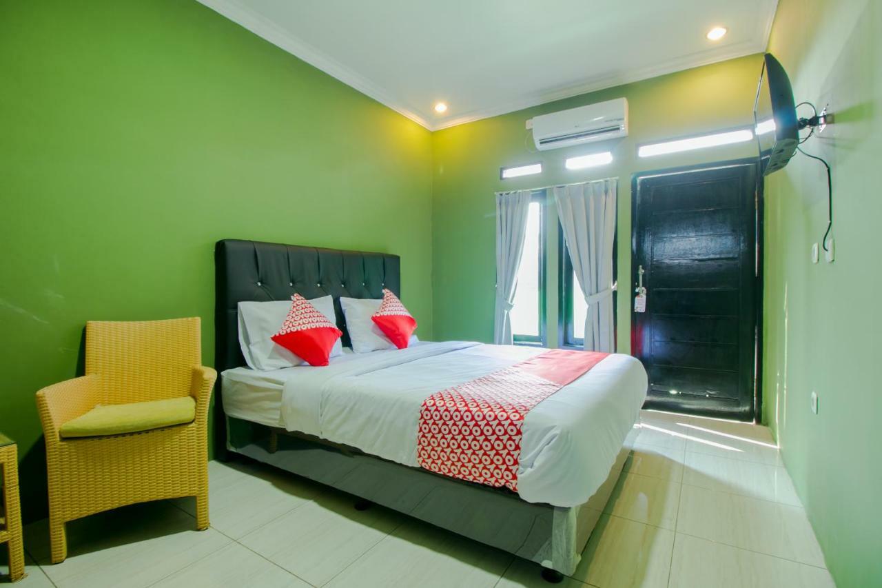 Oyo 1014 Bettah Coba 2 Sukabumi Hotell Exteriör bild